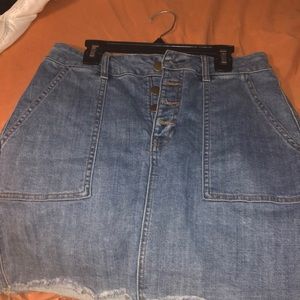 denim skirt